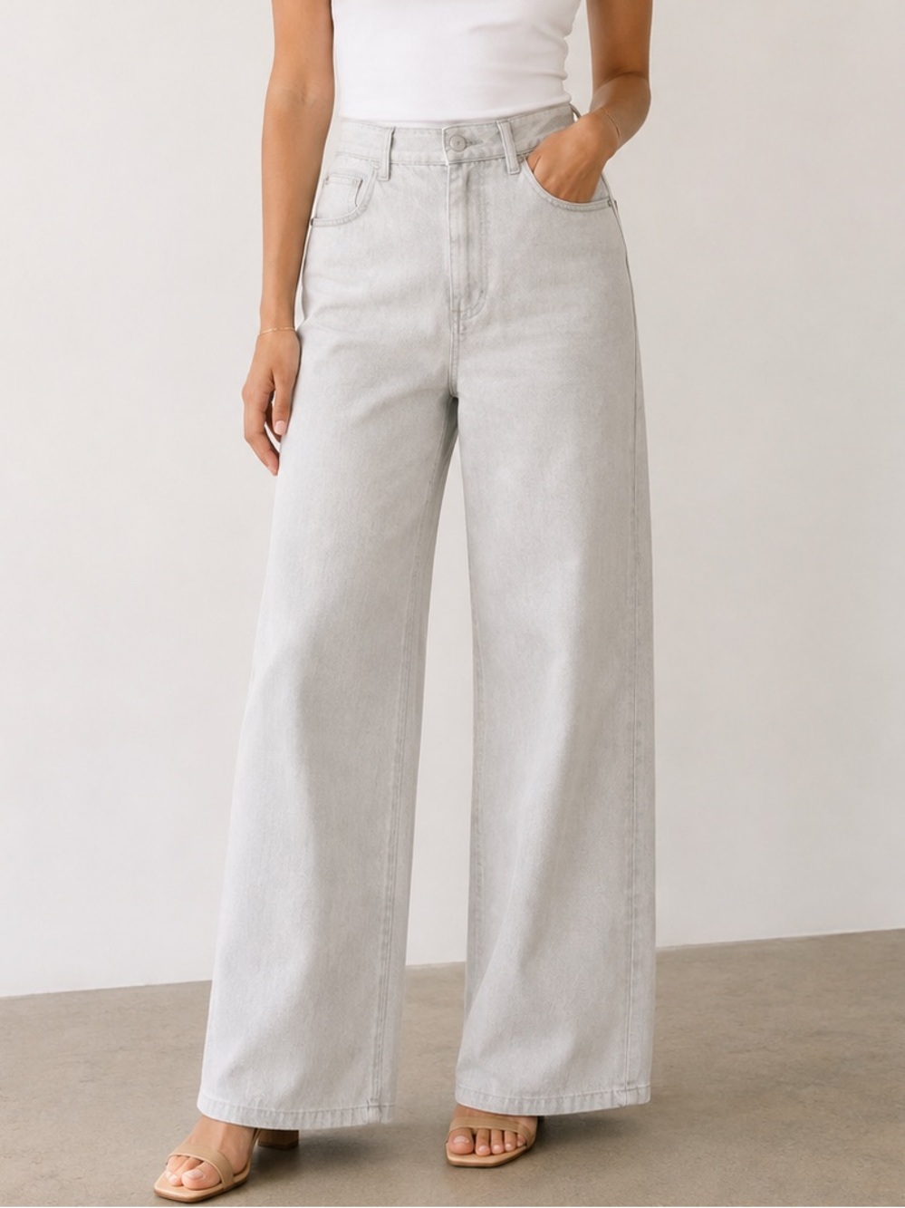 Zara Light Gray High Rise Wide Leg Jeans Full Length Denim Pants. Size S